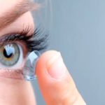 Uso incorreto de lente de contato compromete a visão